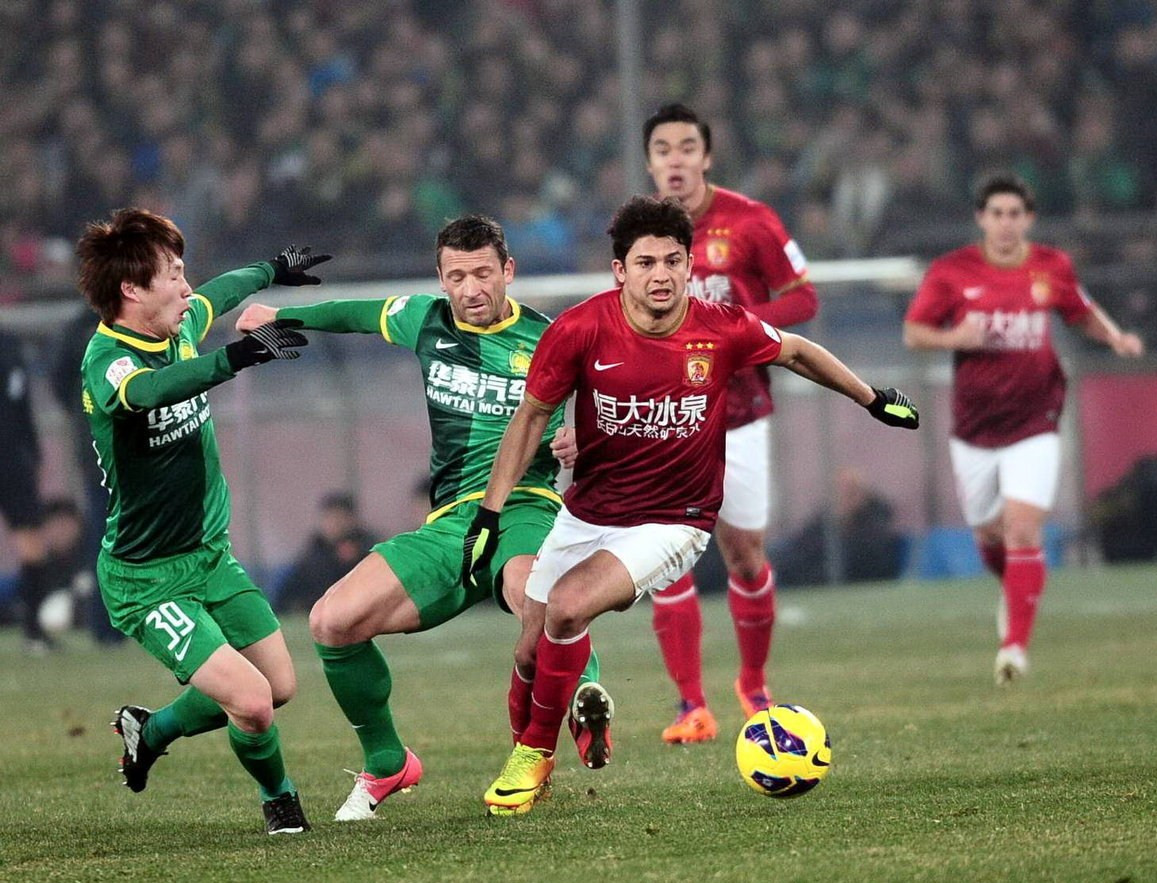 牌大时突然 牌大时突然